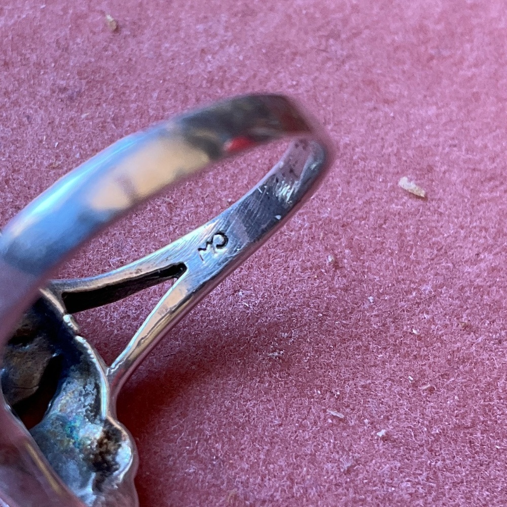 🍃 Leaf Duo Sterling and Hematite Ring - Picture 6 of 6